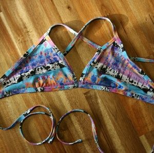 Rare jolyn triangle top